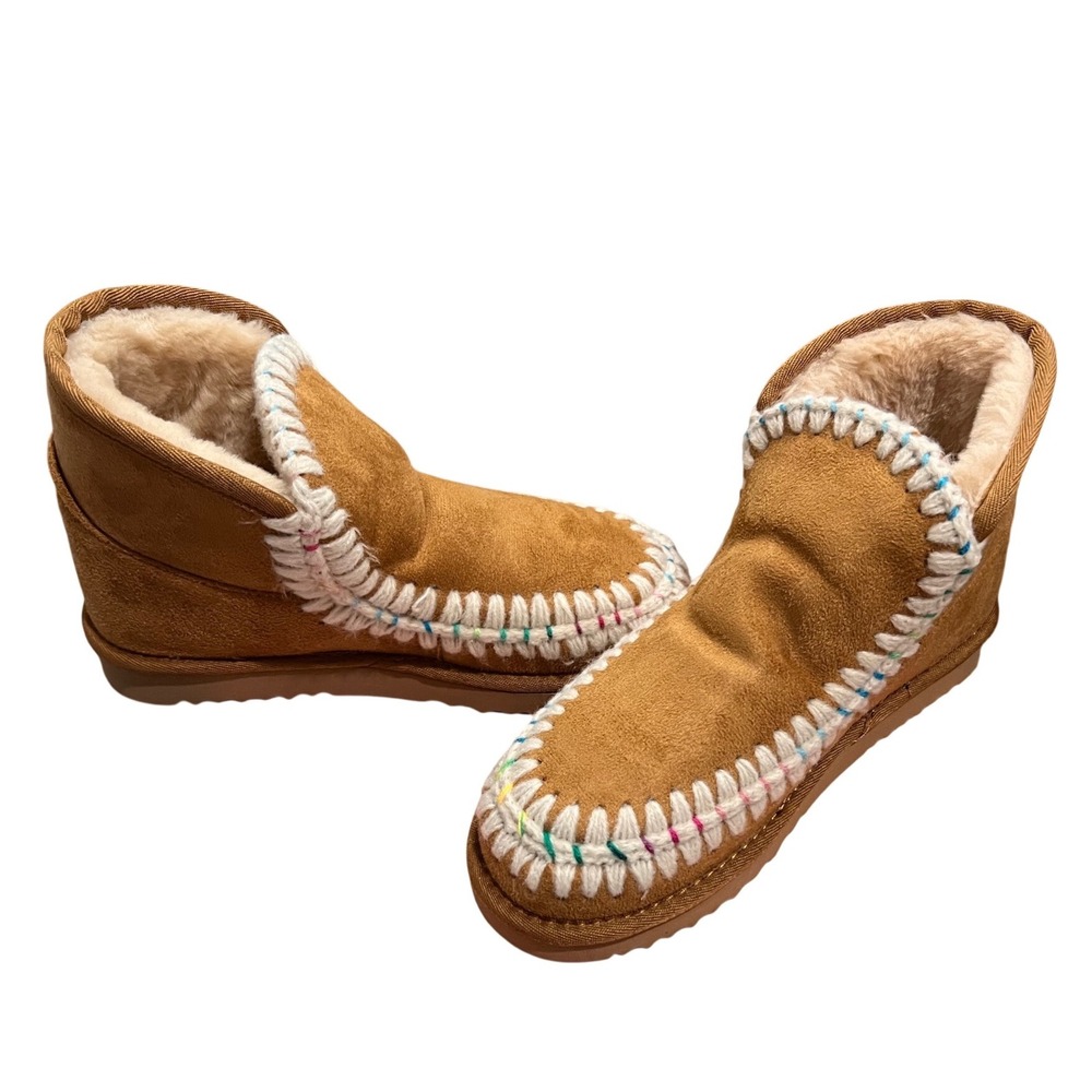 Wild Pair Jolene Women's Embroidered Slippers Booties size 7 Boots Boho NIB - Picture 2 of 5